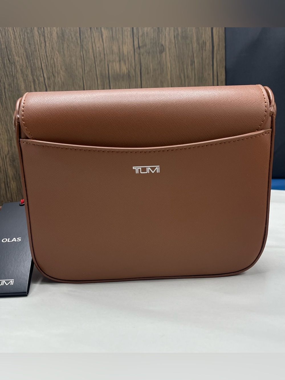 TUMI Olas Small Premium Leather Shoulder Bag (Color : Sienna) - Picture 6 of 16
